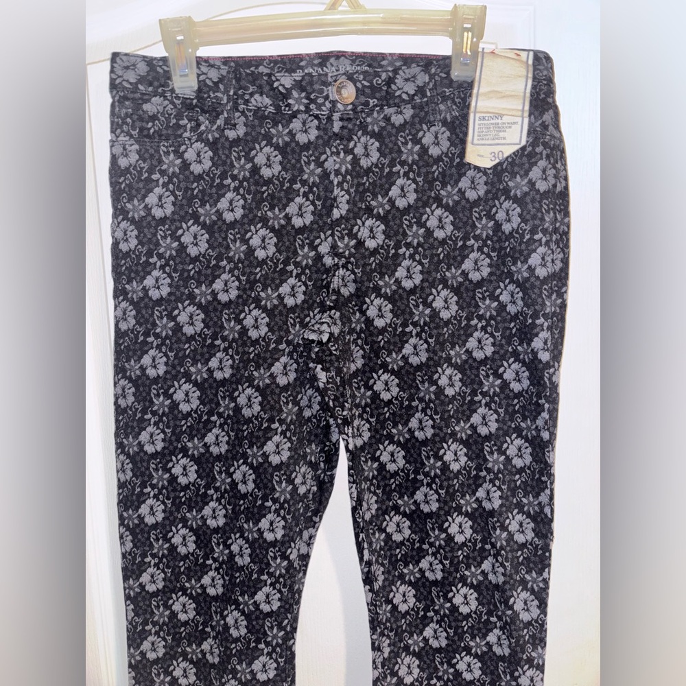 Banana republic Black and silver floral pants jeans